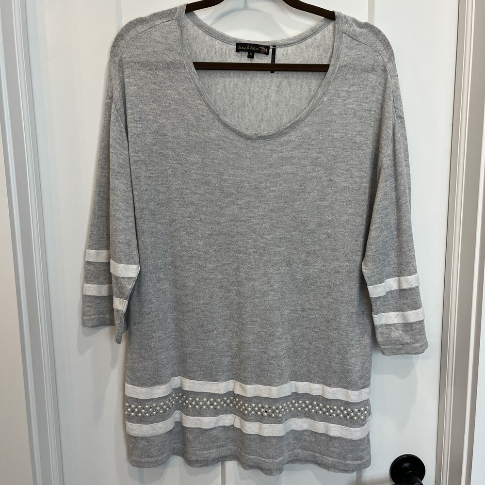 Jane & John 3/4 Length Sleeve Gray & White Scoop Neck Blouse Size XL Beaded